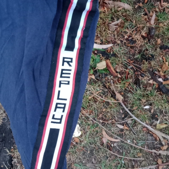 Feeling off - Picture 4 of 4